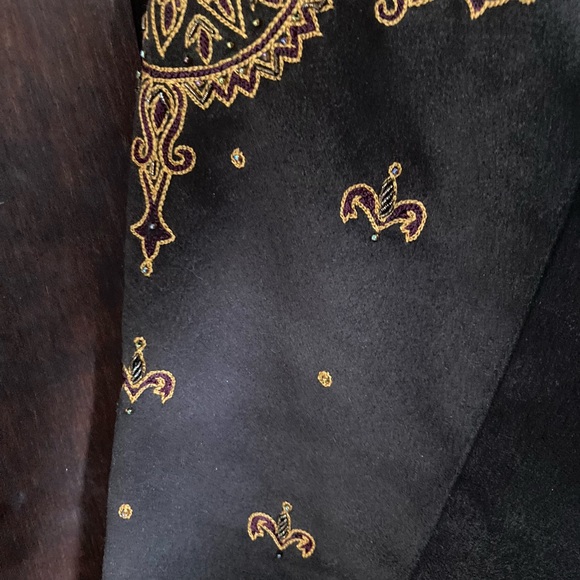 Pakistani designer brown suede long kameez embroidered in fall colors - Picture 9 of 9